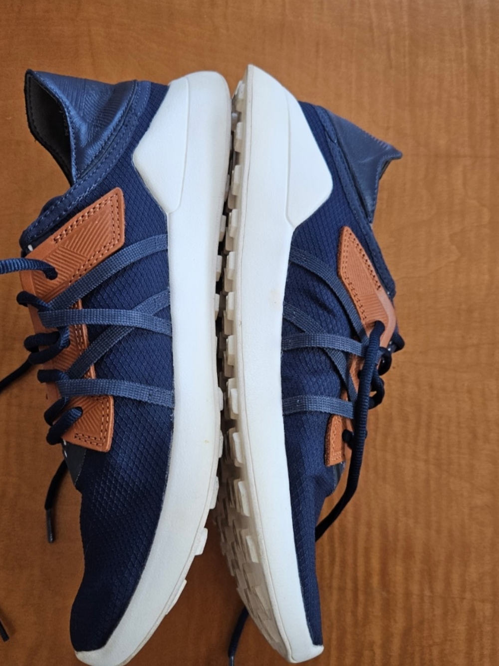 OluKai Manele Men's Breathable Golf Shoes - Picture 4 of 7